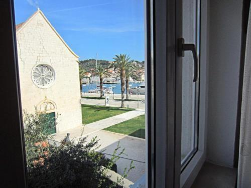 Apartments Ivomar Trogir Ngoại thất bức ảnh