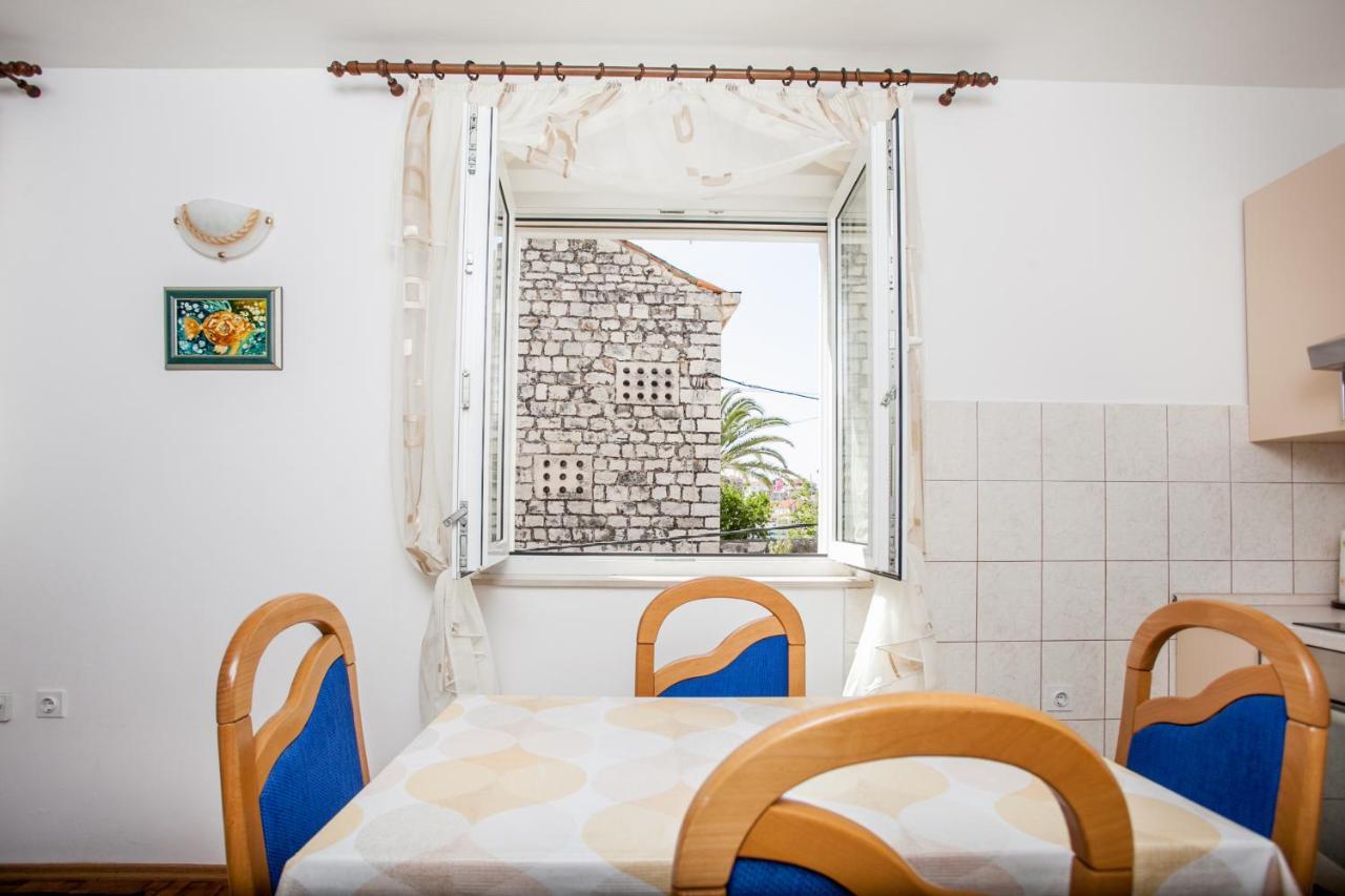 Apartments Ivomar Trogir Ngoại thất bức ảnh
